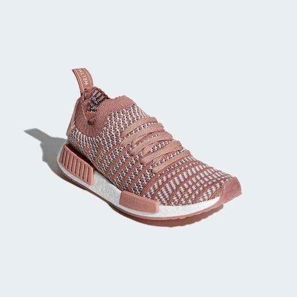 Adidas zapatos NIB NMD R1 stlt primeknit Rosa Blanco poshmark Adidas zapatos NIB NMD R1 stlt primeknit Rosa Blanco poshmark